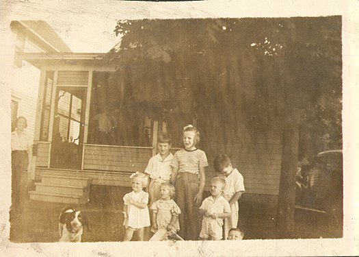 Kingsley Avenue. Back Row; Frank, Me & Bob in front of whom is Phil with various cousins.